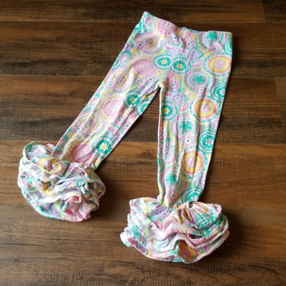 Mud Pie Other - Mud Pie Paisley Floral Pattern Ruffle Leggings 3T